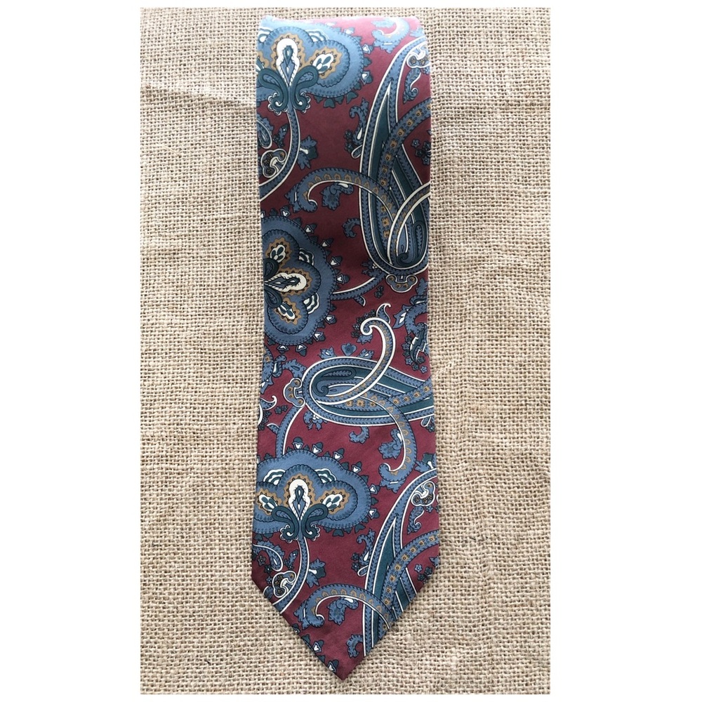 Oscar de la Renta ♥️ Couture Collection Tie